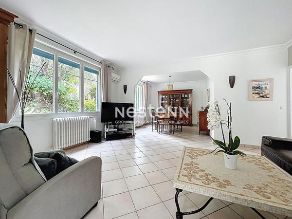 GOLFE-JUAN - Maison 108 m² - 5 pièces - Plain-pied - Jardin - Proche plages - Exposition Sud - Parking