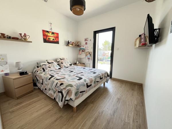 Pennes-Mirabeau (13170) VILLA T4/5 de 165m2 sur 965m2 de terrain avec piscine et sous sol à aménager de 100m2