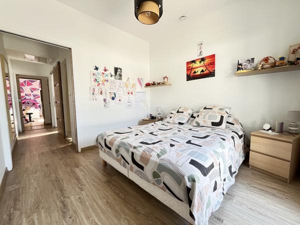 Pennes-Mirabeau (13170) VILLA T4/5 de 165m2 sur 965m2 de terrain avec piscine et sous sol à aménager de 100m2