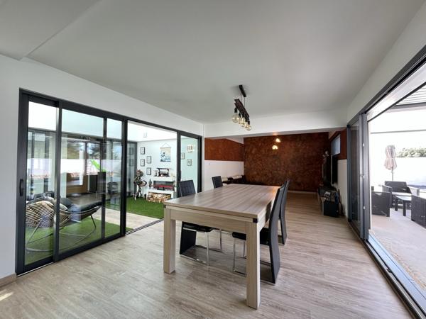 Pennes-Mirabeau (13170) VILLA T4/5 de 165m2 sur 965m2 de terrain avec piscine et sous sol à aménager de 100m2