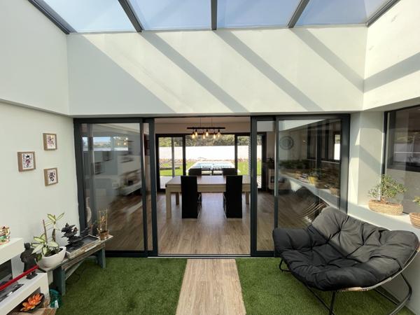 Pennes-Mirabeau (13170) VILLA T4/5 de 165m2 sur 965m2 de terrain avec piscine et sous sol à aménager de 100m2