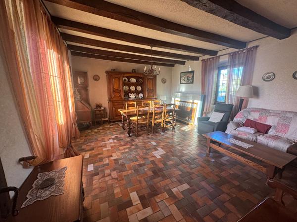 MAISON ATYPIQUE 151M²  4 CHAMBRES GROS POTENTIEL VILLARGENT