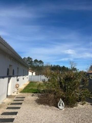 Belle Maison contemporaine dans quartier paisible.