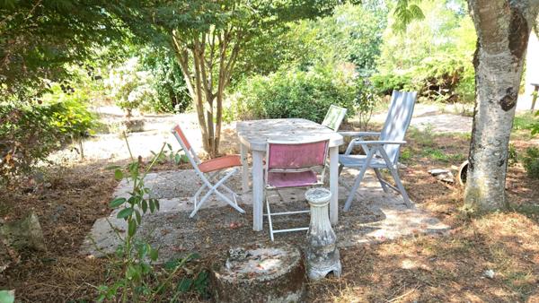 MAISON 4P - GARAGE - DEPENDANCES - JARDIN - CALME SANS VIS A VIS