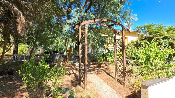 MAISON 4P - GARAGE - DEPENDANCES - JARDIN - CALME SANS VIS A VIS