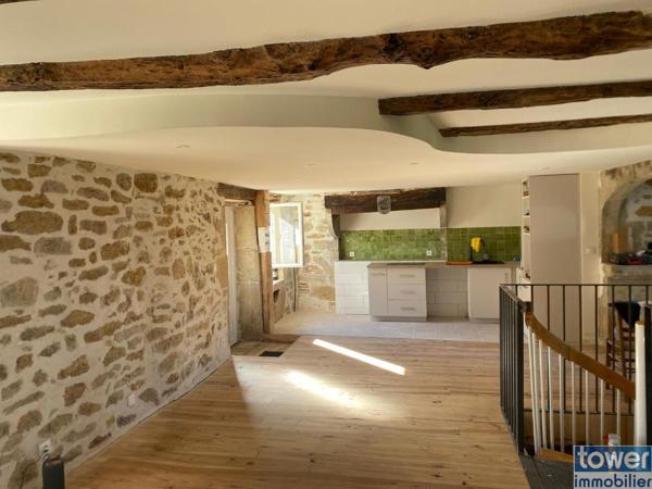 Maison
                                                                                                                                                                                                                                                                                                                        4 pièce(s)                                                                                                                                                                                                          2 chambre(s)                                                                                                                                                                                                          160  m²