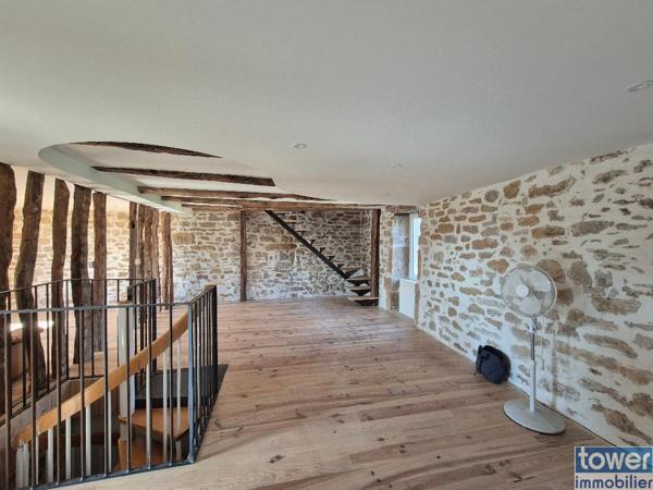 Maison
                                                                                                                                                                                                                                                                                                                        4 pièce(s)                                                                                                                                                                                                          2 chambre(s)                                                                                                                                                                                                          160  m²