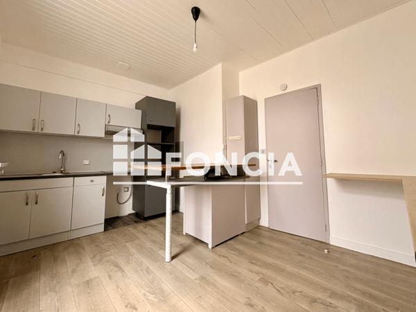 Location Maison 3 pièces 72.4 m² - 54 AVENUE LEOPOLD ROBINET La Rochelle 17000