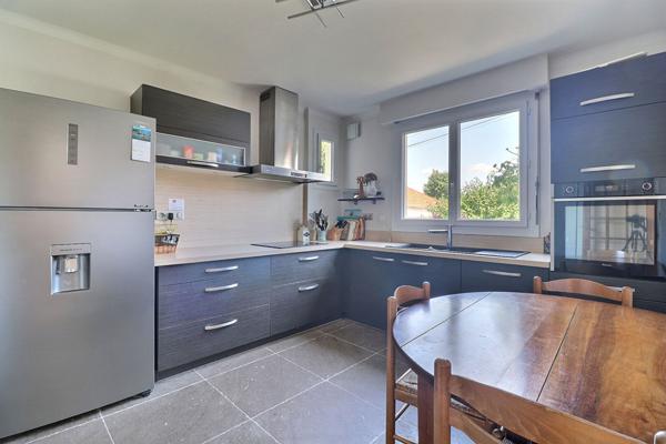 Coup de coeur, belle maison familiale quartier Martellière- proche bourg