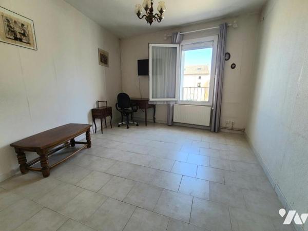 Lapalud, Maison de village avec Courette.