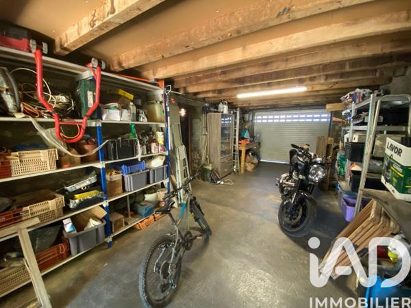 Maison à vendre 7 pièces 157 m² Saint-Maixent-l'École