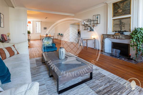 À vendre : Appartement Belles Prestations hyper centre de la Rochelle , La rochelle