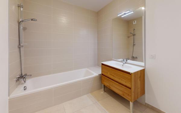 Appartement à louer    3 pièces • 60,77 m2 Annecy