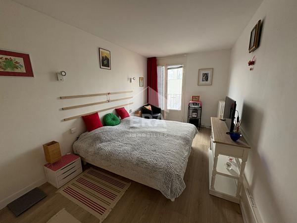 Rue Gambetta T2 lumineux en excellent état avec vue sur la cathédrale