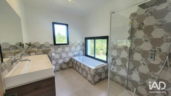 Maison à vendre 5 pièces 170 m² L'Isle-sur-la-Sorgue
