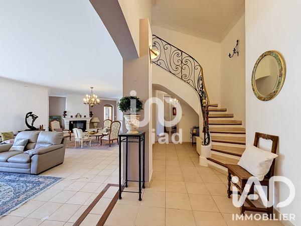Maison à vendre 7 pièces 220 m² Allauch