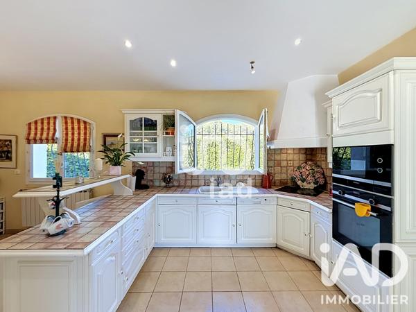 Maison à vendre 7 pièces 220 m² Allauch