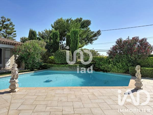 Maison à vendre 7 pièces 220 m² Allauch
