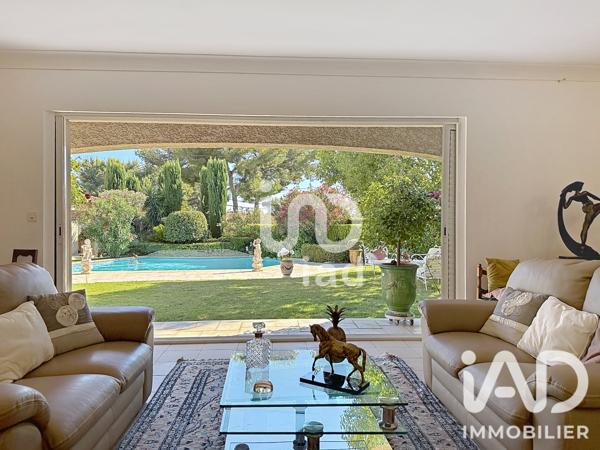Maison à vendre 7 pièces 220 m² Allauch