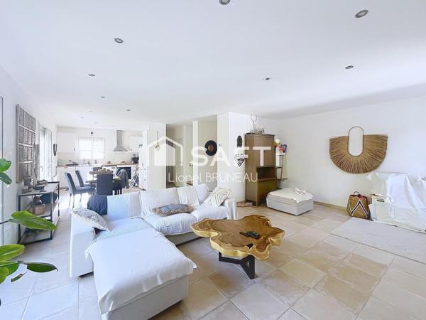 Bandol – Superbe maison à seulement 10 minutes à pied du port, des plages et des commerces