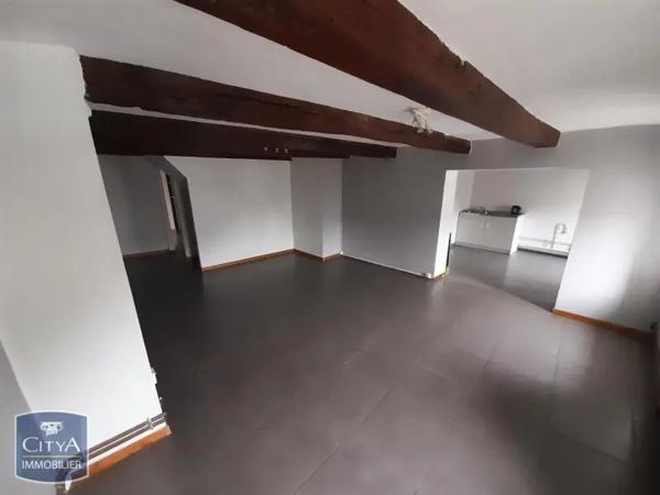 Appartement à louer 3 pièces 77.87m² Carignan (08110)