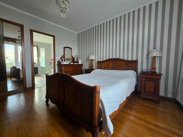 Maison Creuzier Le Vieux 7 pièce(s) 193 m2