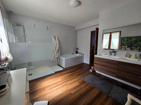 Maison Creuzier Le Vieux 7 pièce(s) 193 m2