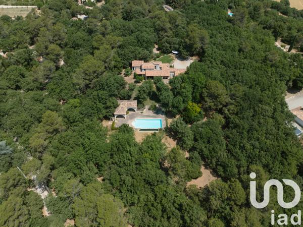 Maison à vendre 7 pièces 246 m² Saint-Maximin-la-Sainte-Baume