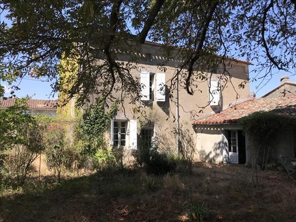 Maison à vendre |  Brie |  8 pièces | 154 m²