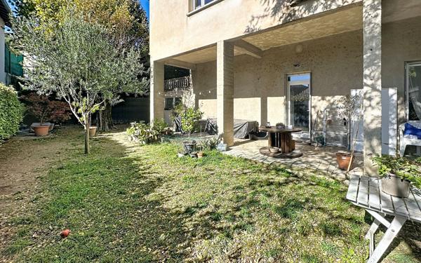 Appartement à vendre    3 pièces • 74 m2 Villeneuve-lès-Avignon