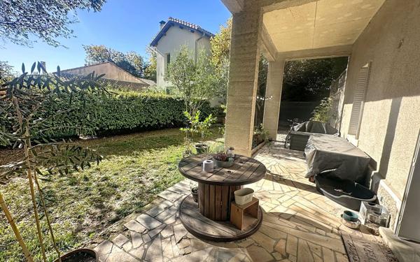 Appartement à vendre    3 pièces • 74 m2 Villeneuve-lès-Avignon