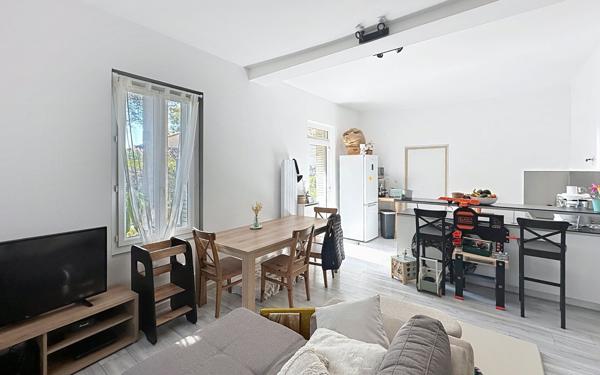 Appartement à vendre    3 pièces • 74 m2 Villeneuve-lès-Avignon