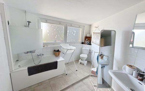 Appartement à vendre    3 pièces • 74 m2 Villeneuve-lès-Avignon