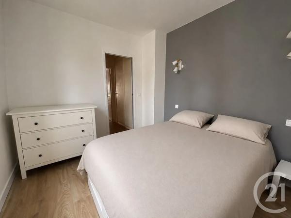 Maison à vendre  7 pièces - 86,77 m 2   FONTAINEBLEAU  - 77