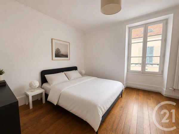 Maison à vendre  7 pièces - 86,77 m 2   FONTAINEBLEAU  - 77