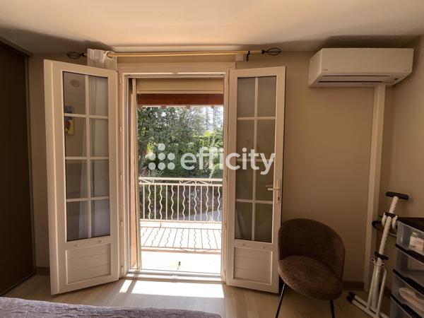 Maison
         7 pièces
        - 167 m² 349 000 € *