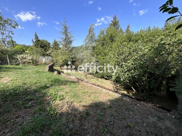 Maison
         7 pièces
        - 167 m² 349 000 € *
