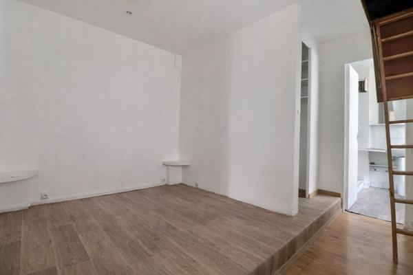 ATELIER 150M² CENTRE VILLE
