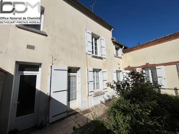 Maison à vendre à Chemillé-en-Anjou dans le Maine-et-Loire (49120), ref : 49062/812