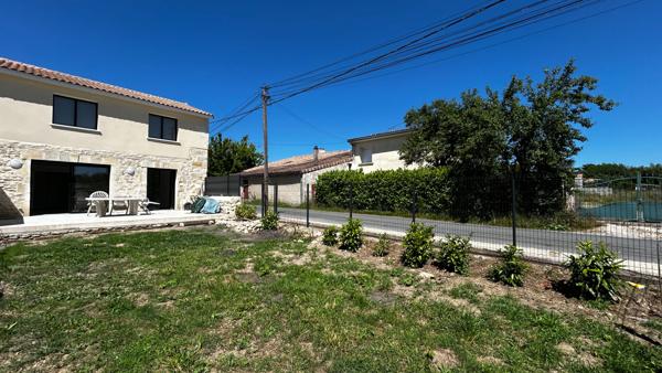 A LOUER MAISON DE TYPE 5 AVEC TERRASSE ET JARDIN - SECTEUR SAINT ANDRE DE CUBZAC , Saint andre de cubzac A LOUER MAISON DE TYPE 5 AVEC TERRASSE ET JARDIN - SECTEUR SAINT ANDRE DE CUBZAC , Saint andre de cubzac