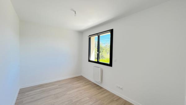 A LOUER MAISON DE TYPE 5 AVEC TERRASSE ET JARDIN - SECTEUR SAINT ANDRE DE CUBZAC , Saint andre de cubzac A LOUER MAISON DE TYPE 5 AVEC TERRASSE ET JARDIN - SECTEUR SAINT ANDRE DE CUBZAC , Saint andre de cubzac