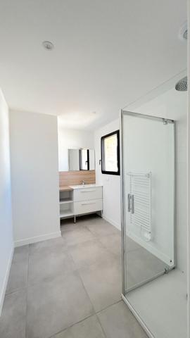 A LOUER MAISON DE TYPE 5 AVEC TERRASSE ET JARDIN - SECTEUR SAINT ANDRE DE CUBZAC , Saint andre de cubzac A LOUER MAISON DE TYPE 5 AVEC TERRASSE ET JARDIN - SECTEUR SAINT ANDRE DE CUBZAC , Saint andre de cubzac