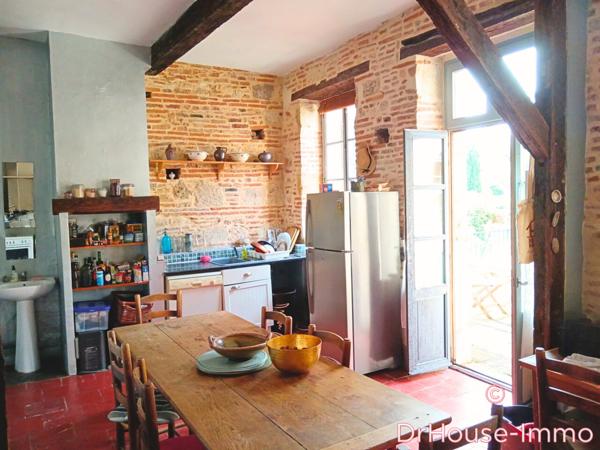 Maison à vendre 14 pièces de 560 m²