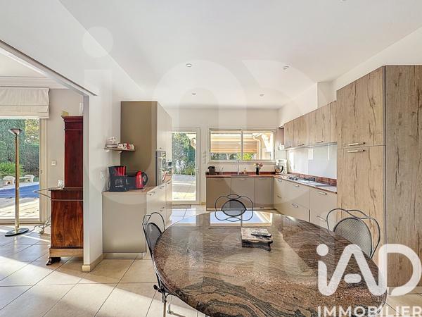 Maison à vendre 7 pièces 211 m² Seilh