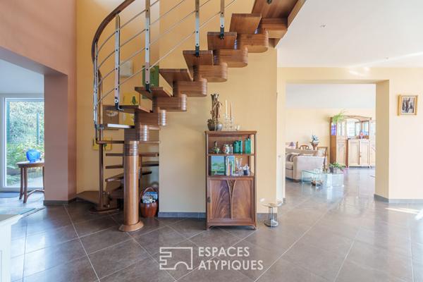 Maison d’architecte des années 70 sur les hauteurs