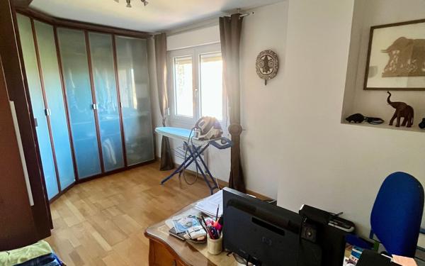 Immeuble à vendre    10 pièces •  Toulouse