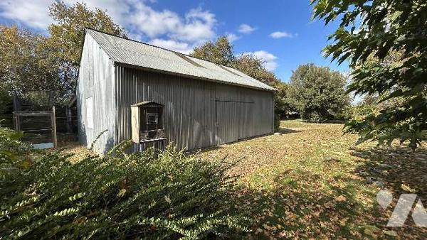 Terrain de loisir 4443 m² avec hangar, eau, élec