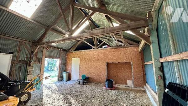 Terrain de loisir 4443 m² avec hangar, eau, élec