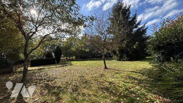 Terrain de loisir 4443 m² avec hangar, eau, élec