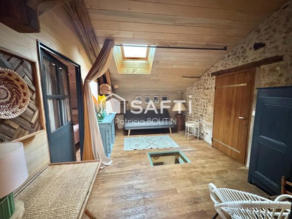 MAGNIFIQUE MAISON EN PIERRE 3 CHAMBRES ET 2 BUREAUX AVEC GRANGE ATTENANTE !